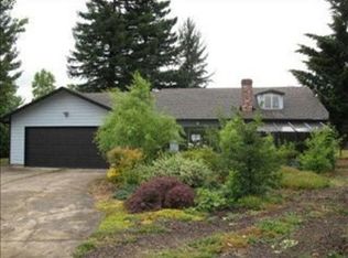 1656 NW Youngwood Ct, Roseburg, OR