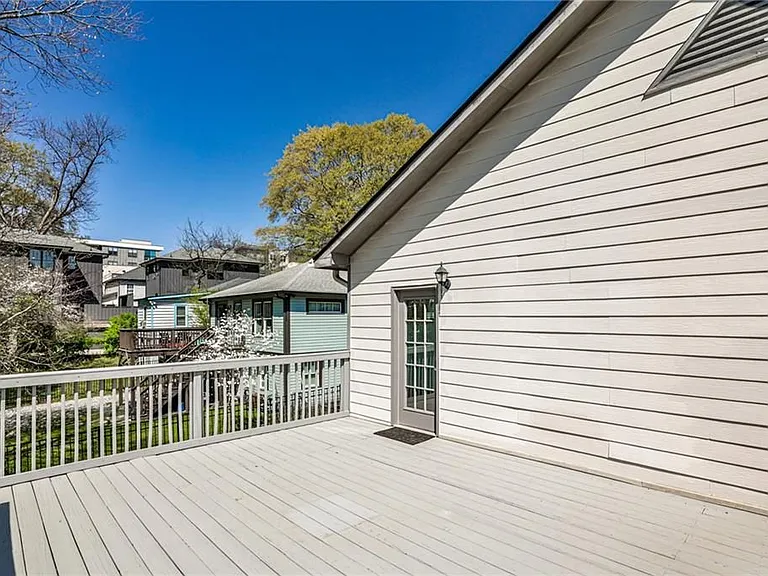 220 Mayson Ave — Photo 24