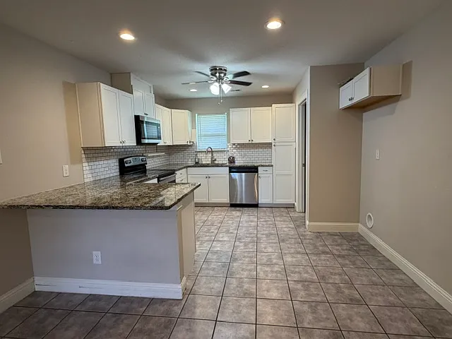 3 bed, 1329 sqft, $1,695 — Photo 4