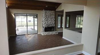 2nd image of 1924 S Lehigh Dr