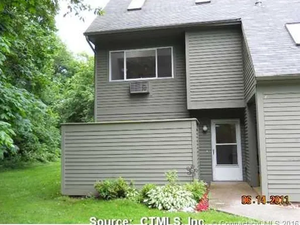 1 Sundance Dr, Branford, CT 06405