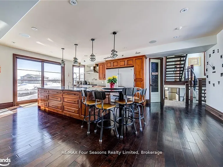 12 Windrose Valley Blvd — Photo 11