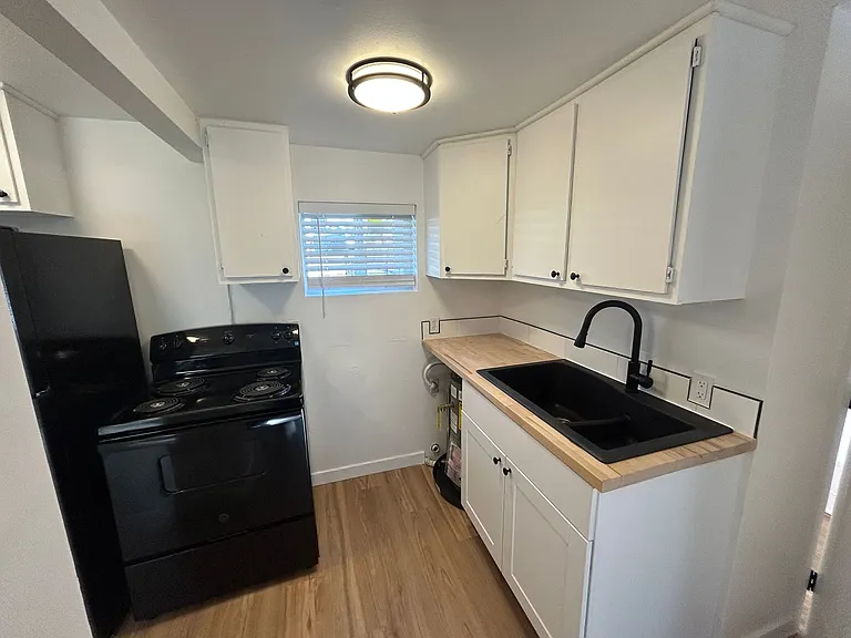 Welcome to 621 S Cannon Apartments! — Photo 16