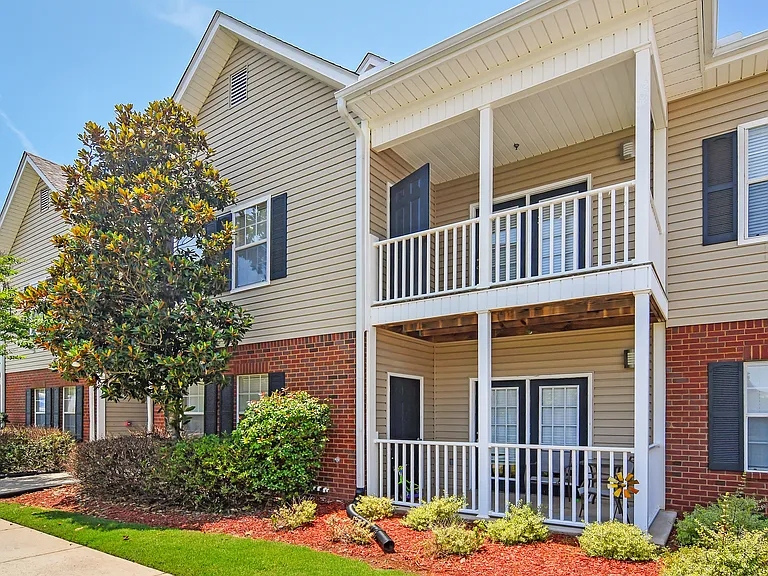 Landing at Willow Bayou Apartment Homes — Photo 20