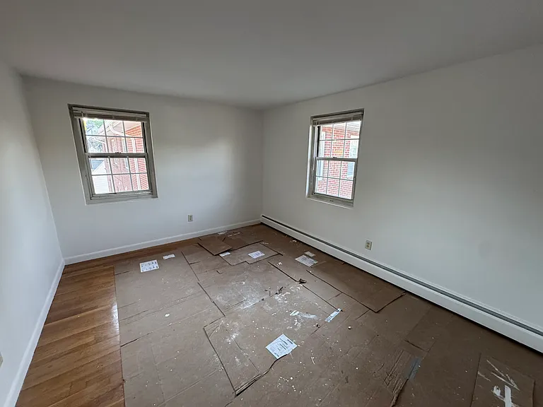 300 Main St #10 — Photo 5