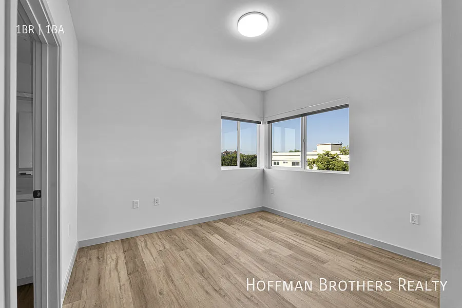 1 bed, $2,145 — Photo 4