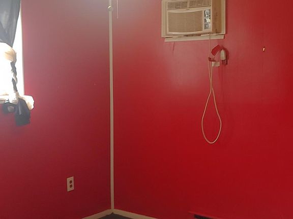 2nd image of 2601 S 13th St Floor 1
