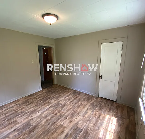 485 Perkins St — Photo 13