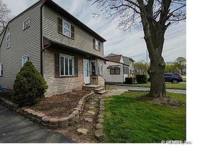 246 Leonard Rd, Rochester, NY 14616