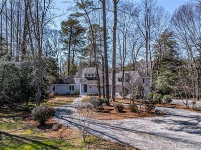 99 Mariners Watch Ln, Kilmarnock, VA, 22482