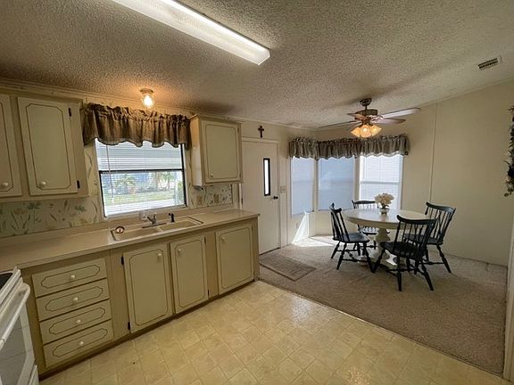 3rd image of 3011 Pindo Palm Pl