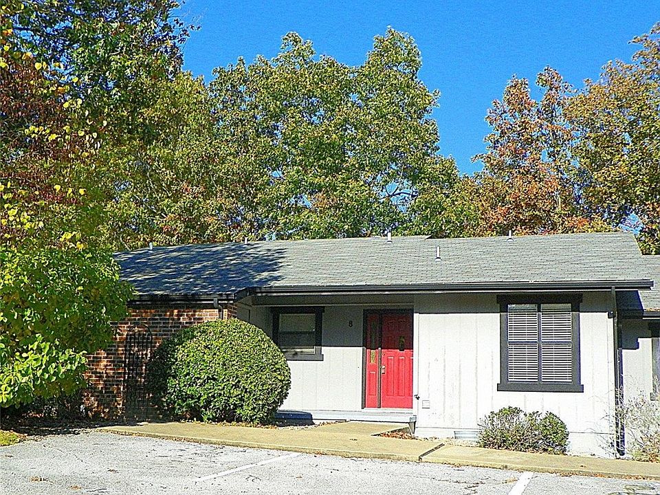 1st image of 8 Spurlock Ln