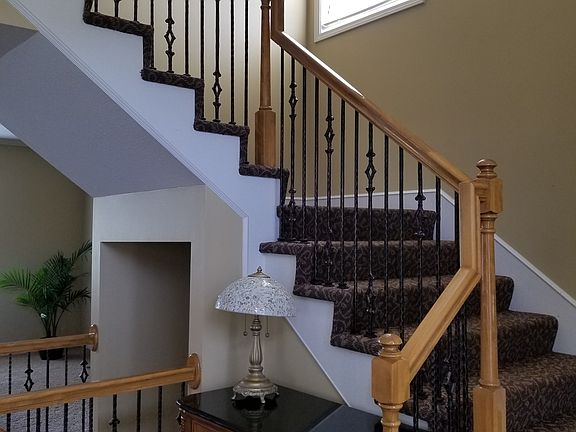 3rd image of 16216 Juniper St