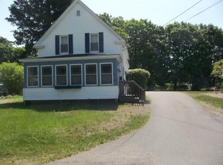 92 Lafayette St, Calais, ME 04619