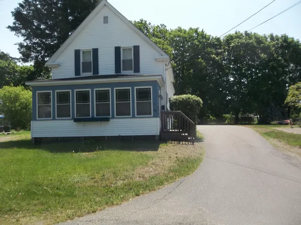 92 Lafayette Street, Calais, ME 04619