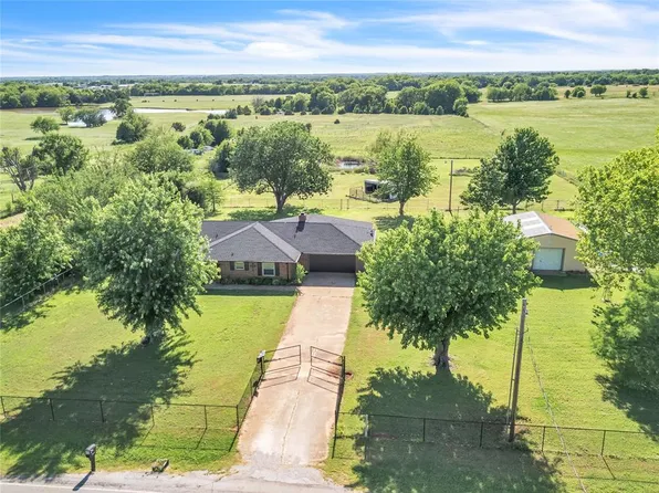12600 120th St, Lexington, OK 73051