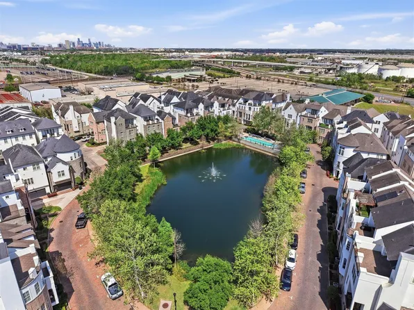 9427 London Bridge Sta, Houston, TX 77045