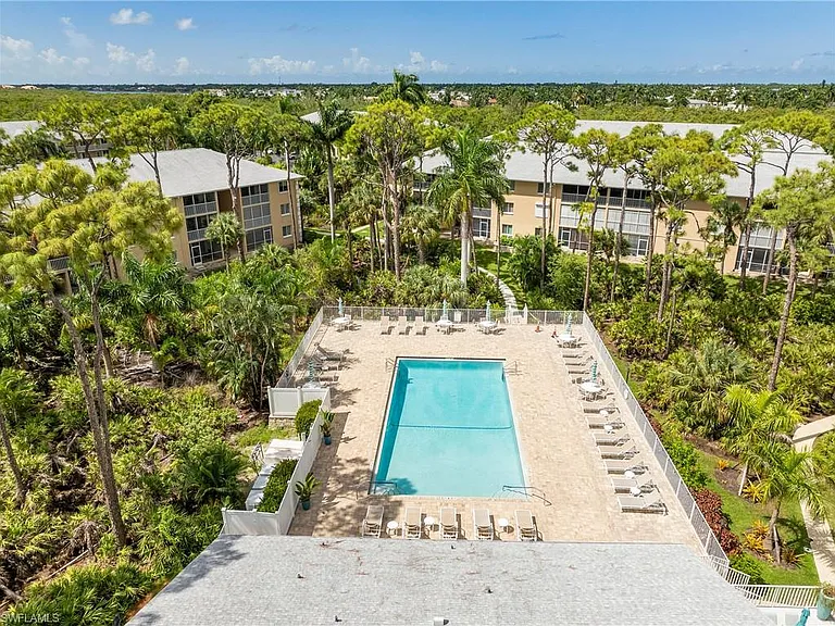 3001 Sandpiper Bay Cir — Photo 3