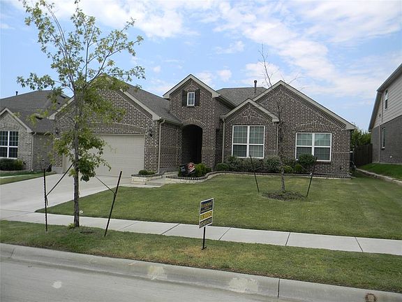 2nd image of 1925 Angein Ln