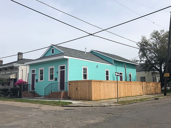 2nd image of 2001 Foucher St