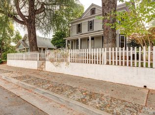 1824 Chestnut St, Redding, CA 96001