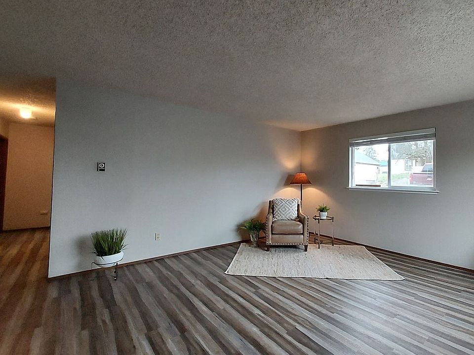 1st image of 4523 S Sheridan Ave