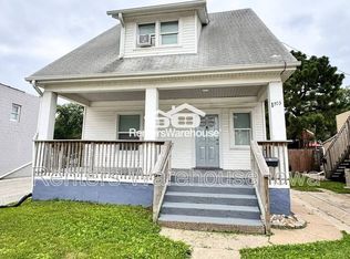 1703 E Grand Ave, Des Moines, IA 50316