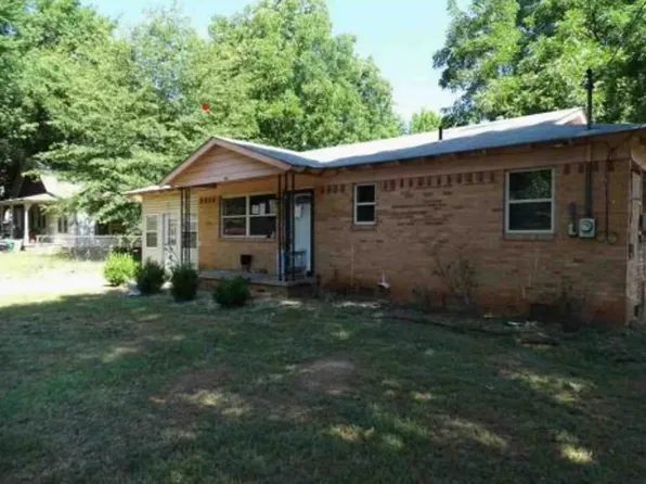 322 7th St, Charleston, AR 72933