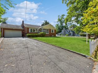 286 Mountain Ave, North Plainfield, NJ 07060