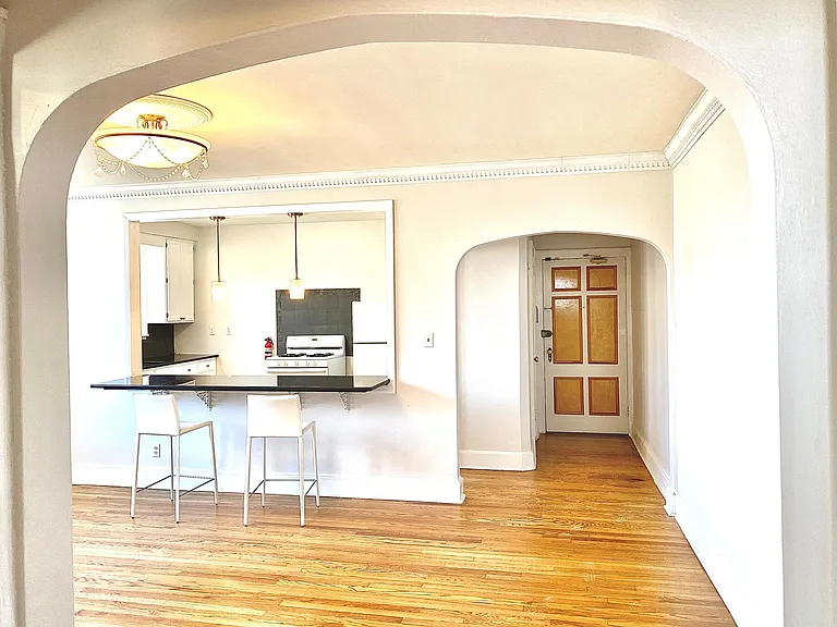 Living room-front entrance