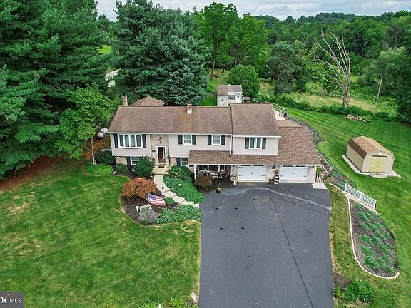 3rd image of 1959 Cedar Dr