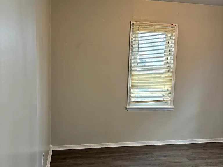 209 E Edgar Ave — Photo 3