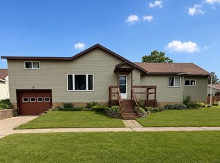 500 Superior St, Milroy, MN 56263