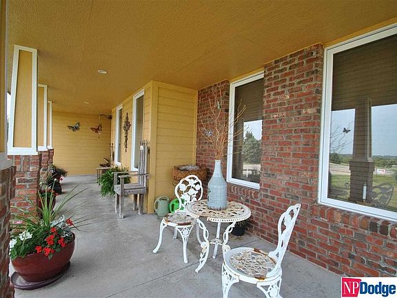 3rd image of 10244 Lakewood Ln