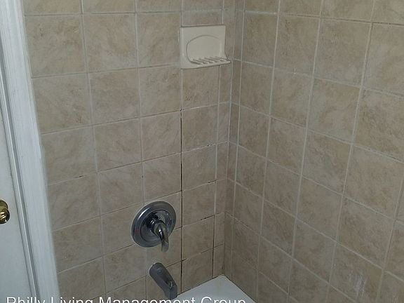 2nd image of 2434 E Gordon St #9312836
