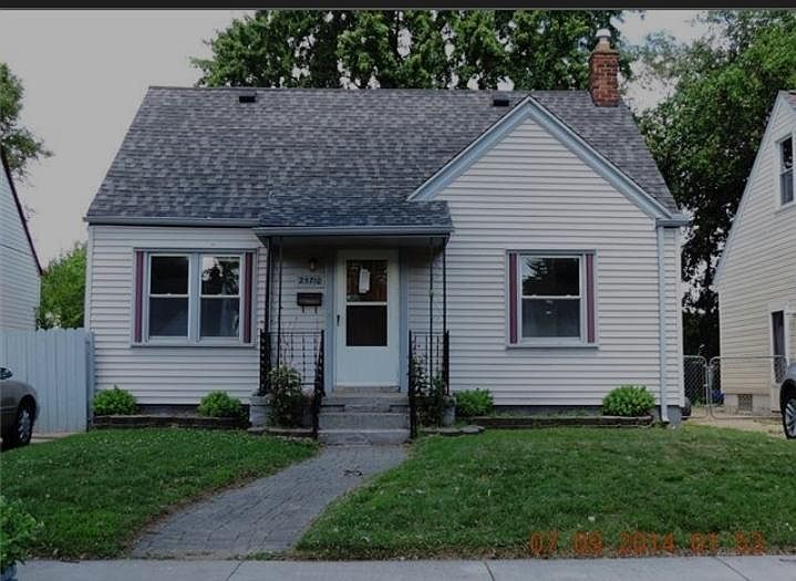 1st image of 25710 Lehigh St