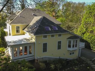 151 Amity St APT 5, Amherst, MA 01002