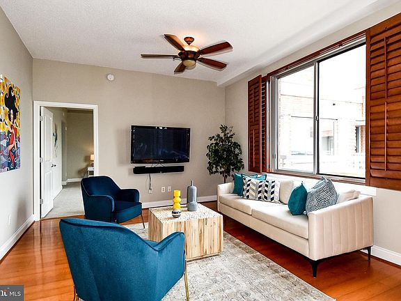 3rd image of 1020 N Highland St Unit 1118