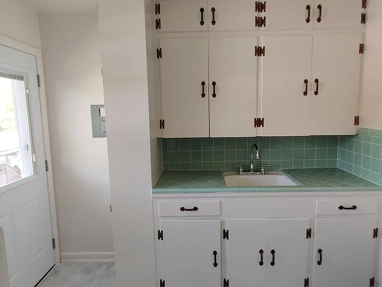 5725 Martel Ave #C — Photo 2