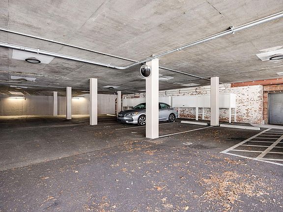 5th image of 707 Georgia Ave #503