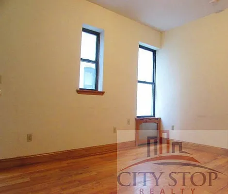 Rented by City Stop Realty | media 18