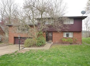 1340 Firwood Dr, Pittsburgh, PA 15243