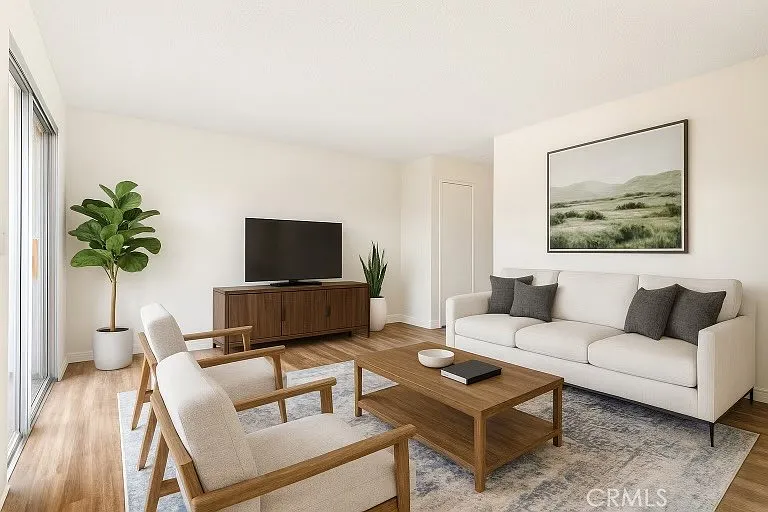 3424 Pueblo Ave #8 — Photo 3
