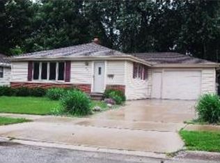 1106 Saint Agnes Dr, Green Bay, WI 54304