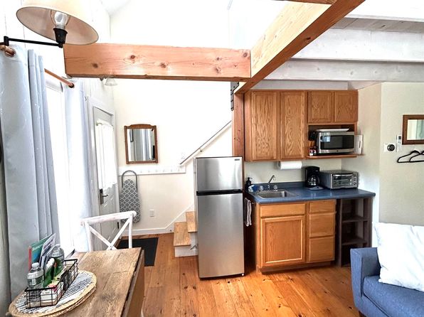 4 Lake Ave UNIT 3, Sunapee, NH 03782