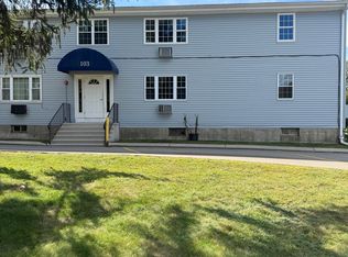 103 Horse Pond Rd APT E, Salem, CT 06420