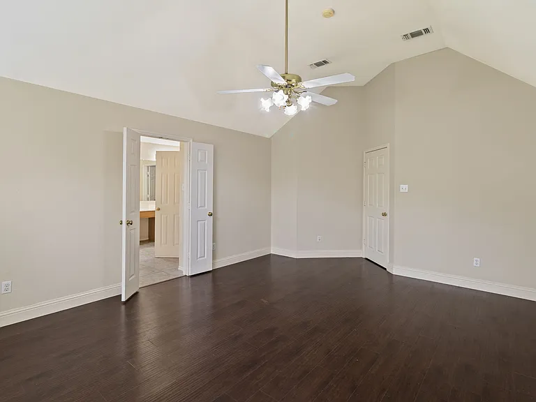 8804 Falcon View Dr — Photo 6