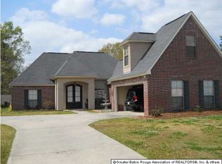 25999 Stonehenge Dr, Denham Springs, LA 70726