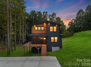 129 Quiet Woods Dr, Asheville, NC 28748