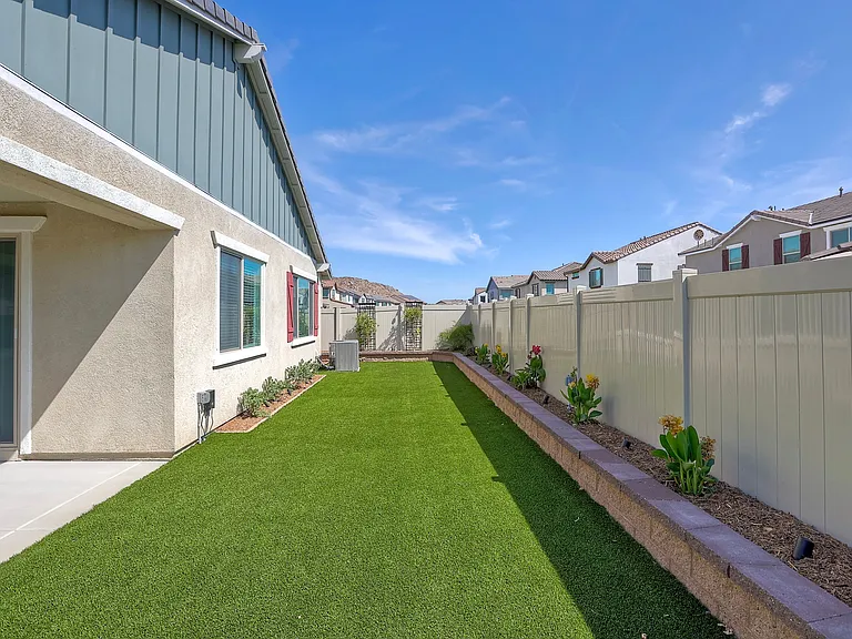 29587 Fortitude Dr — Photo 38
